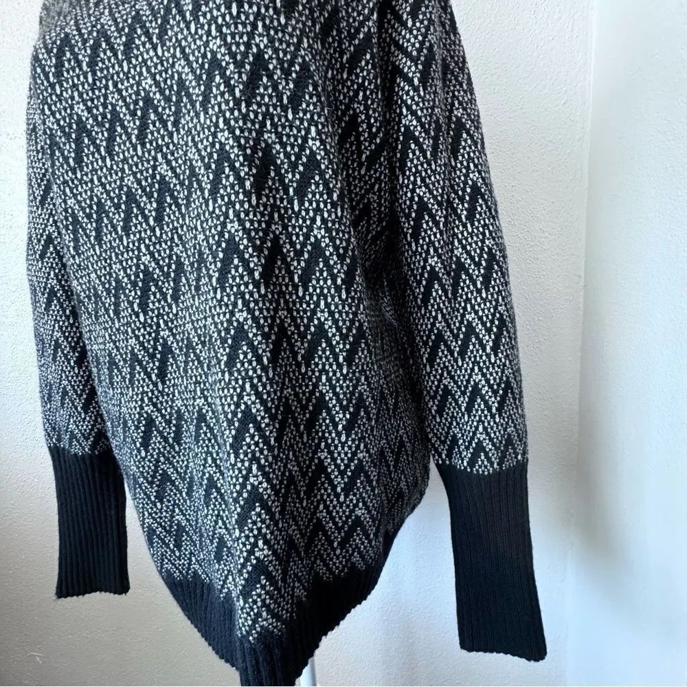 Ellen Tracy Turtleneck Sweater Black White Chevron SZ XL - Picture 5 of 15